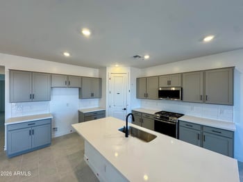 2868 Mecklenburg Way, San Tan Valley, AZ 85143