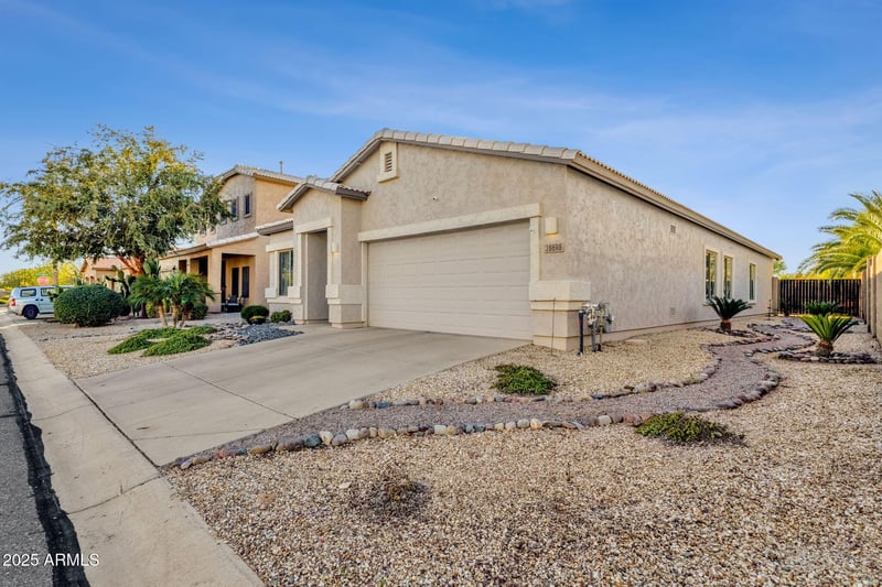28698 Sedona Pl, San Tan Valley, AZ 85143