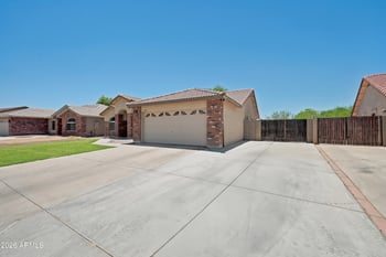 2871 E Morgan Dr, Gilbert, AZ 85295