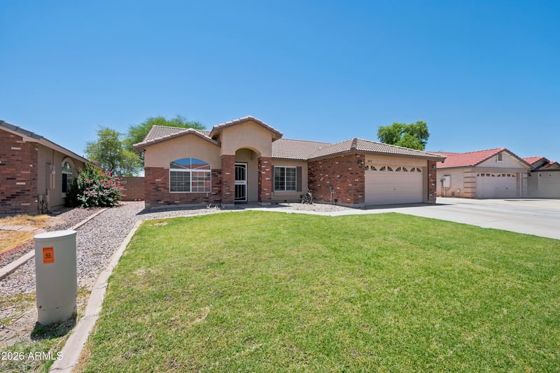 2871 E Morgan Dr, Gilbert, AZ 85295