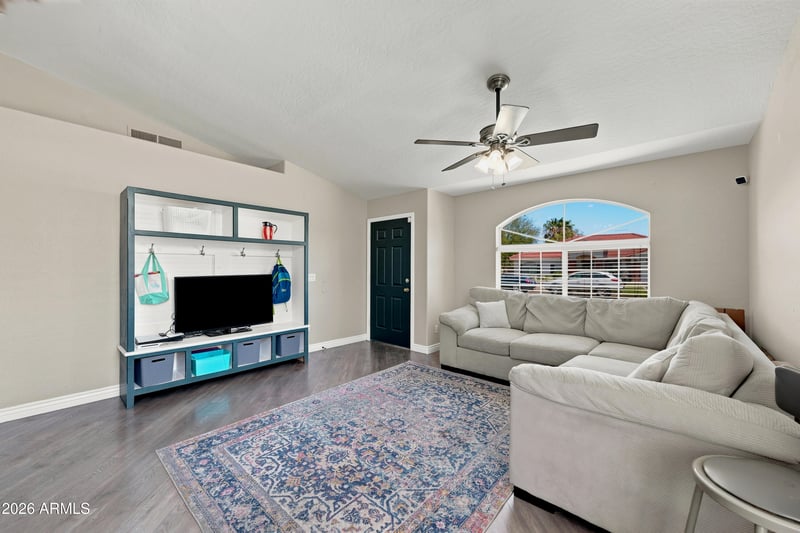 2871 E Morgan Dr, Gilbert, AZ 85295