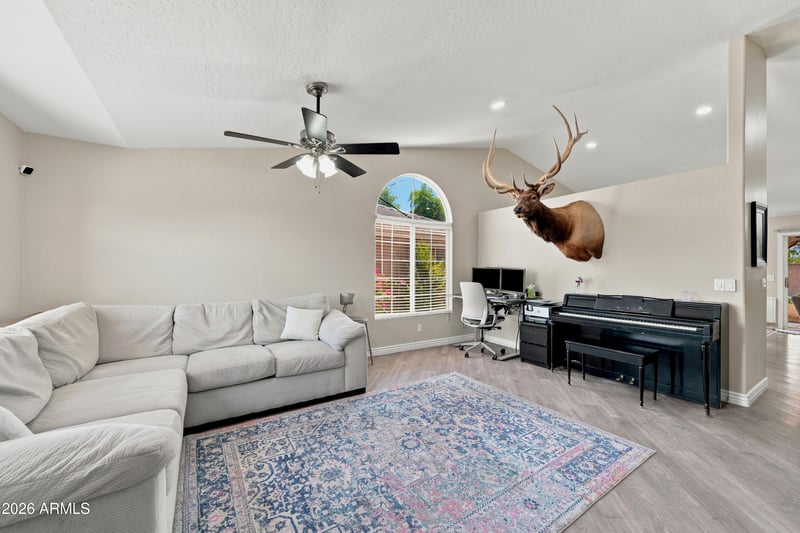 2871 E Morgan Dr, Gilbert, AZ 85295