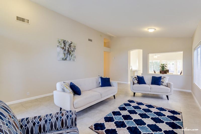 2871 W Gail Dr, Chandler, AZ 85224