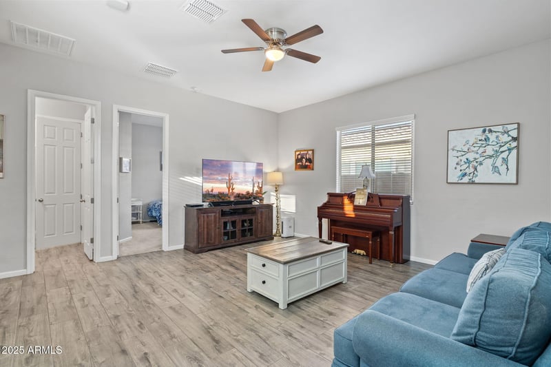 28713 66th Ave, Phoenix, AZ 85083