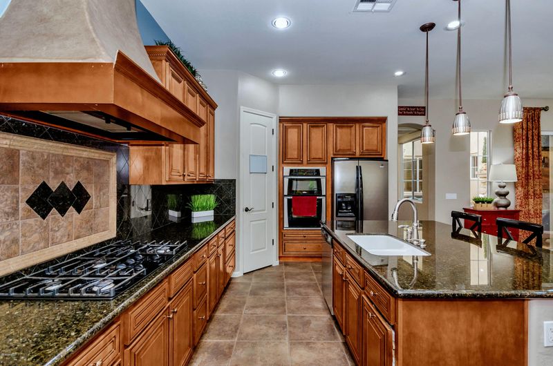 28724 N 68th Ave, Peoria, AZ 85383