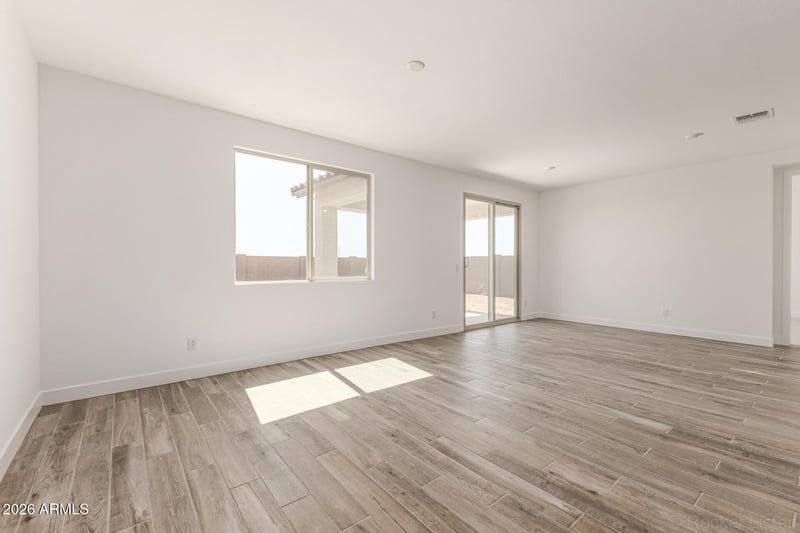 2873 Mecklenburg Way, San Tan Valley, AZ 85143