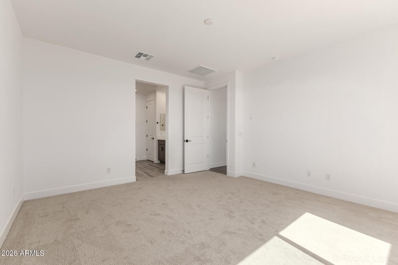 2873 Mecklenburg Way, San Tan Valley, AZ 85143