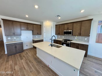 2873 Mecklenburg Way, San Tan Valley, AZ 85143