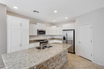 28739 20th Ln, Phoenix, AZ 85085