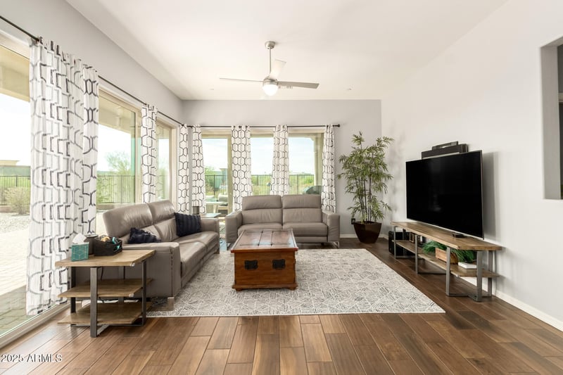 28757 121st Ln, Peoria, AZ 85383