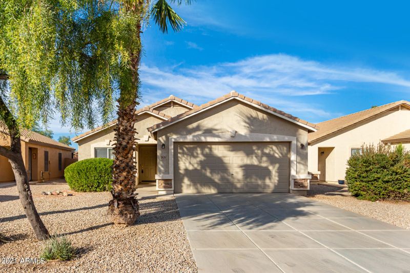2876 E Bagdad Rd, San Tan Valley, AZ 85143
