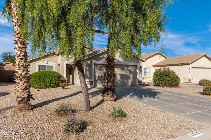 2876 E Bagdad Rd, San Tan Valley, AZ 85143
