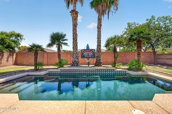 2877 E Crescent Way, Gilbert, AZ 85298