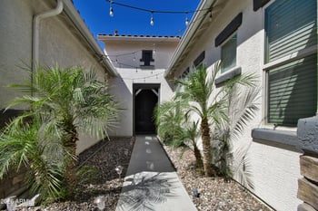 2880 Iris Dr, Chandler, AZ 85286