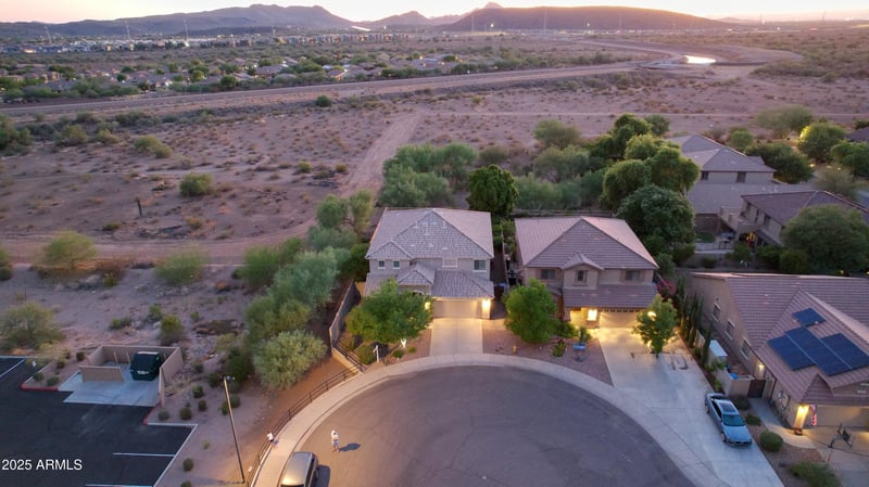 28806 23rd Ln, Phoenix, AZ 85085