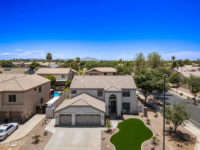 2881 Estrella Ct, Gilbert, AZ 85296