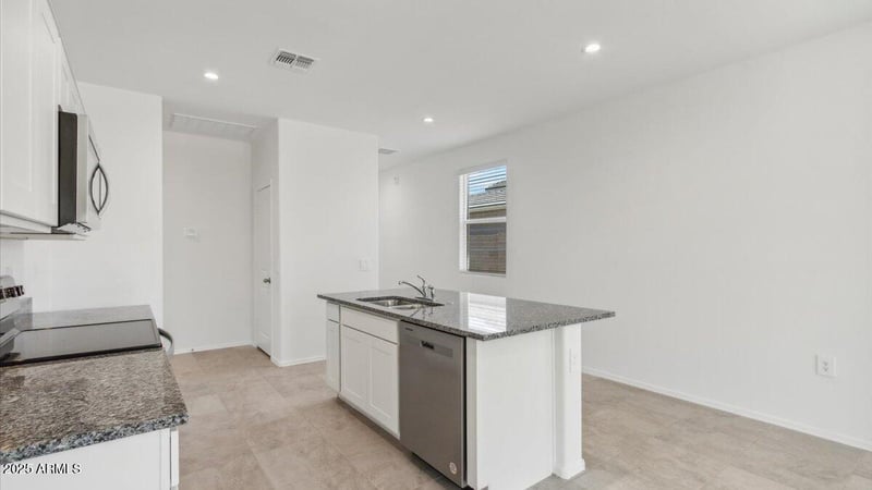 2881 W Sheppard Ave, Apache Junction, AZ 85120