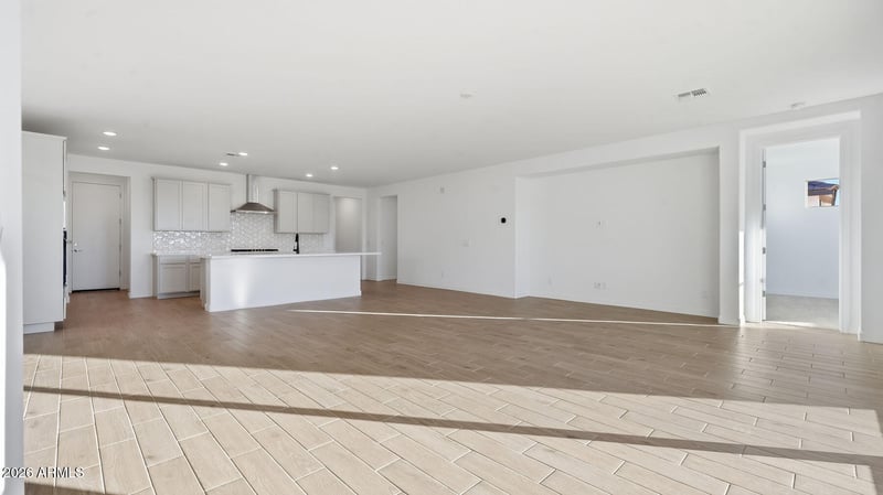 28810 174th Ln, Surprise, AZ 85387