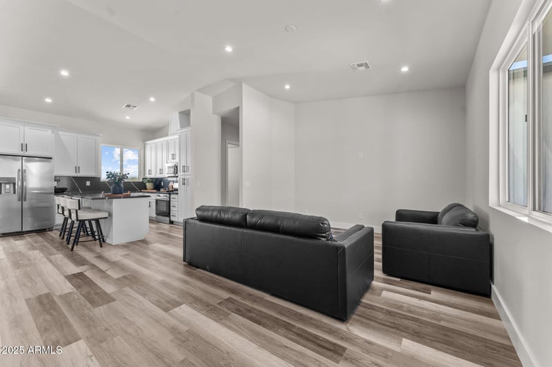 28813 201st Ave, Wittmann, AZ 85361