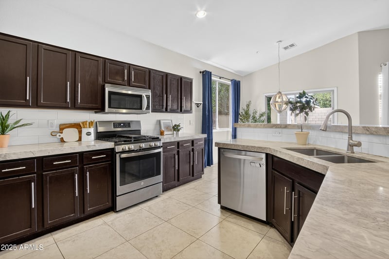 2882 Indian Wells Pl, Chandler, AZ 85249