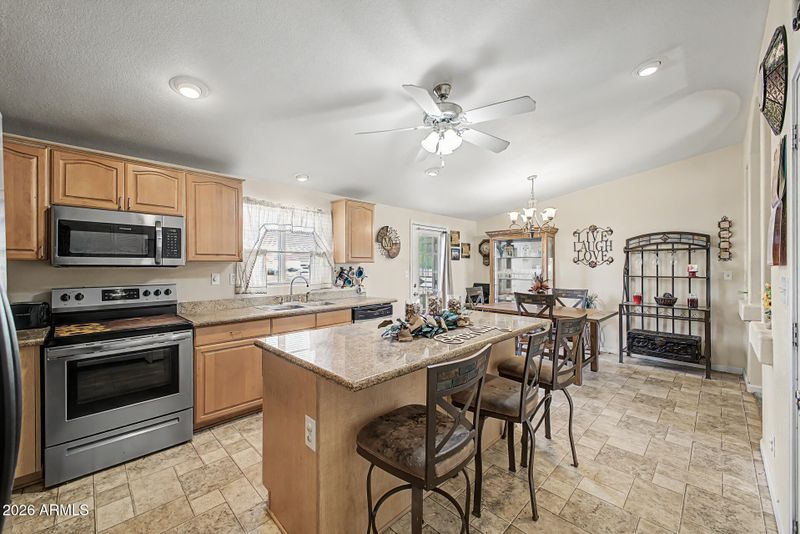 2882 W Roundup St, Apache Junction, AZ 85120