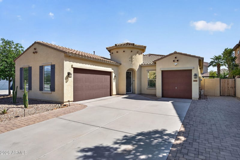 2883 E Ridgewood Ln, Gilbert, AZ 85298