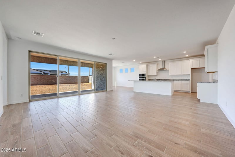 28832 174th Ln, Surprise, AZ 85387