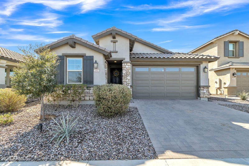 2885 New River Dr, San Tan Valley, AZ 85144