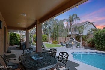 2886 Hazeltine Way, Chandler, AZ 85249