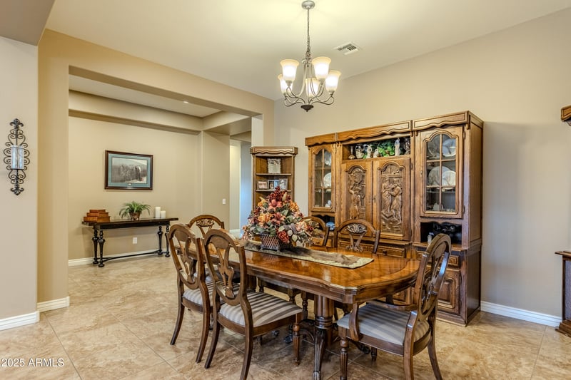 2888 Bellflower Dr, Gilbert, AZ 85298