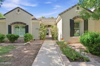 2889 Page Ct, Gilbert, AZ 85234