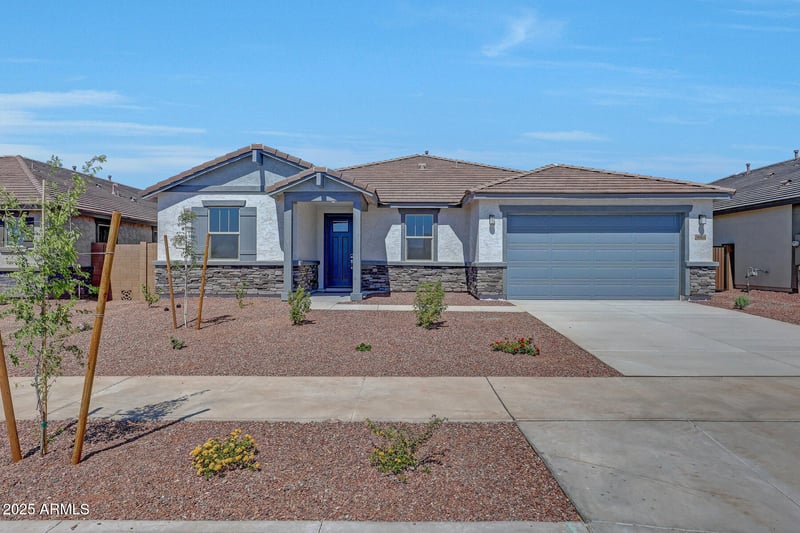 28904 174th Ln, Surprise, AZ 85387