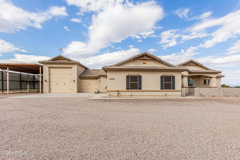 28906 Wakefield Rd, San Tan Valley, AZ 85144