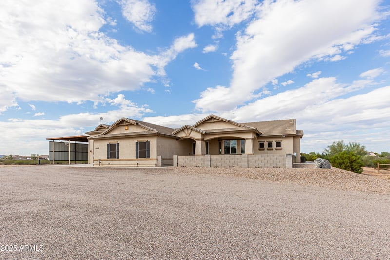 28906 Wakefield Rd, San Tan Valley, AZ 85144