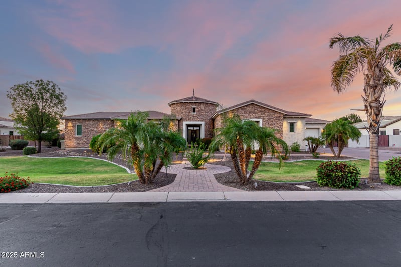 2892 Fruitvale Ave, Gilbert, AZ 85297