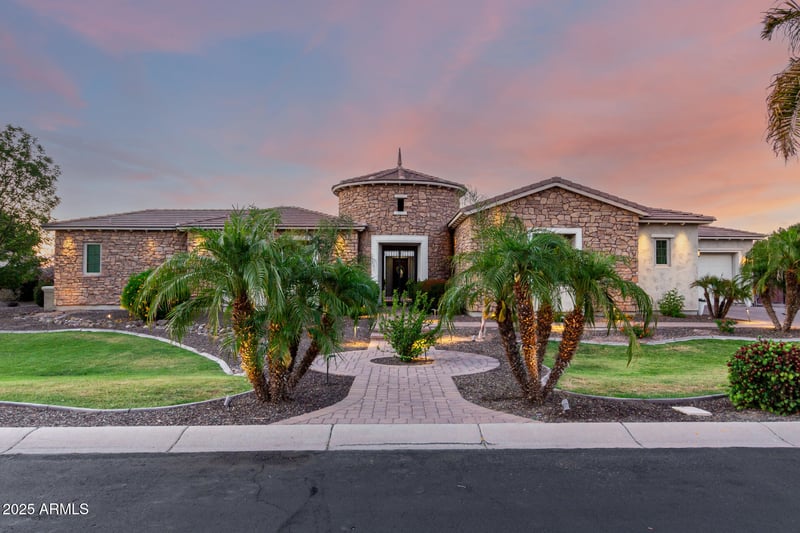 2892 Fruitvale Ave, Gilbert, AZ 85297