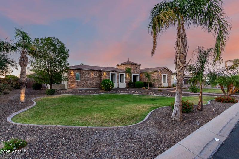 2892 Fruitvale Ave, Gilbert, AZ 85297