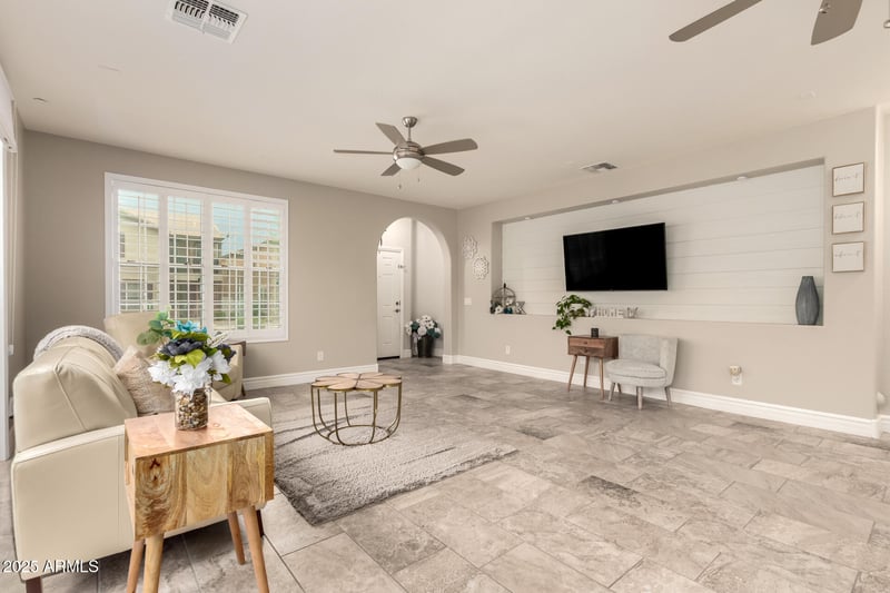 28927 124th Dr, Peoria, AZ 85383