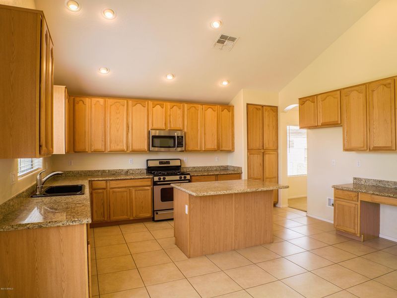 2893 E Winged Foot Dr, Chandler, AZ 85249