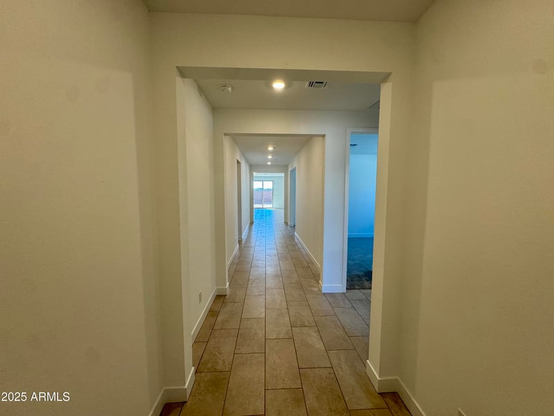 2893 Mecklenburg Way, San Tan Valley, AZ 85143