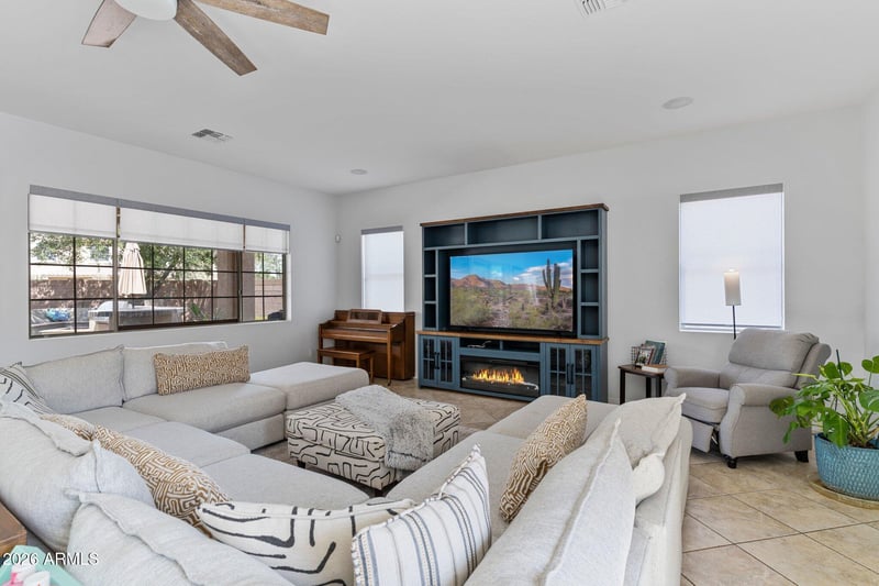 2894 E Janelle Way, Gilbert, AZ 85298
