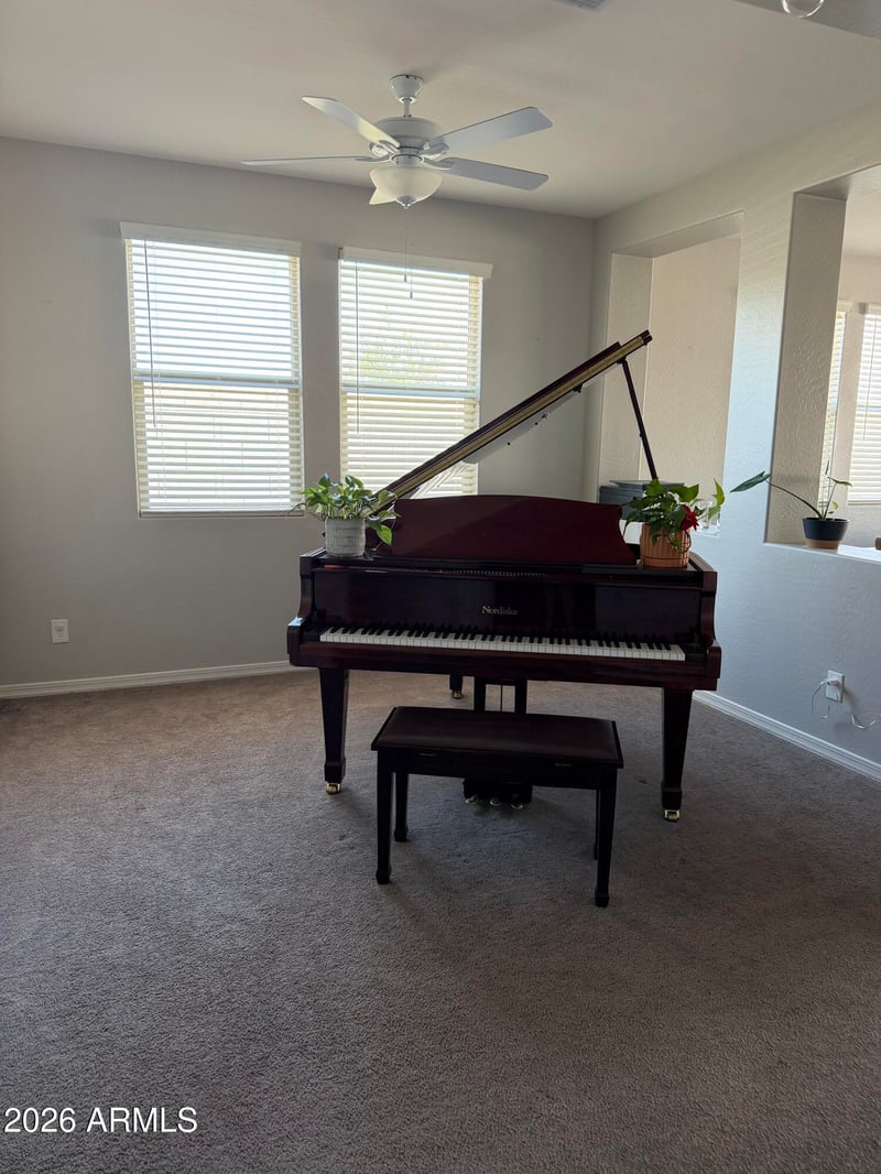 2896 Rainbow Dr, San Tan Valley, AZ 85144