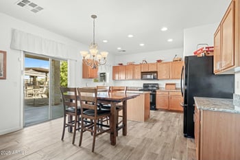 28974 Taylor Trl, San Tan Valley, AZ 85143