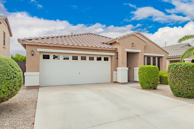 28978 Gold Ln, San Tan Valley, AZ 85143