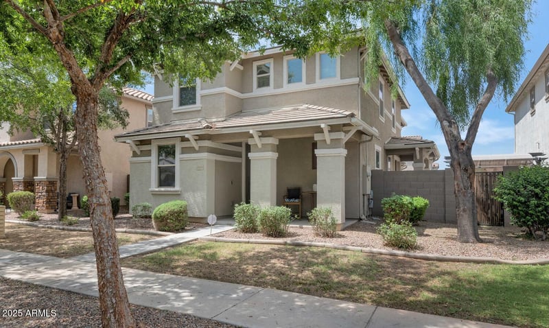2898 Hansen Dr, Gilbert, AZ 85295