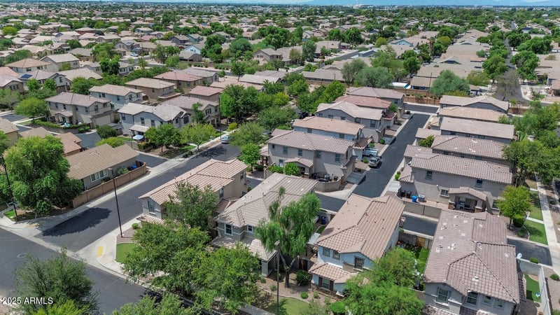 2898 Hansen Dr, Gilbert, AZ 85295