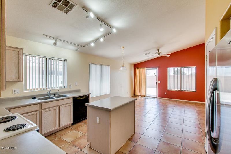 2898 S Arizona Rd, Apache Junction, AZ 85119