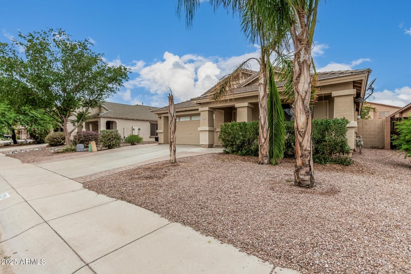 28994 Broken Shale Dr, San Tan Valley, AZ 85143
