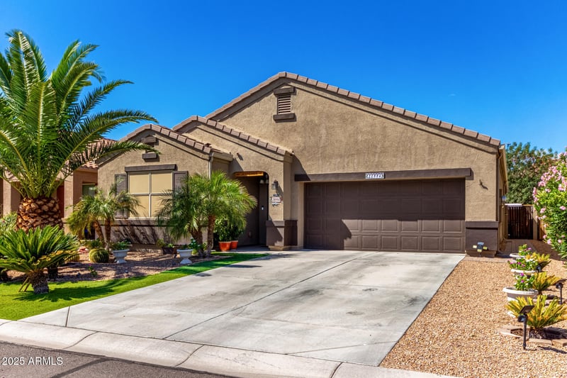 28994 Carnelian Dr, San Tan Valley, AZ 85143