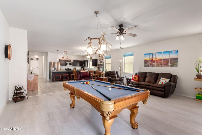 28994 Carnelian Dr, San Tan Valley, AZ 85143
